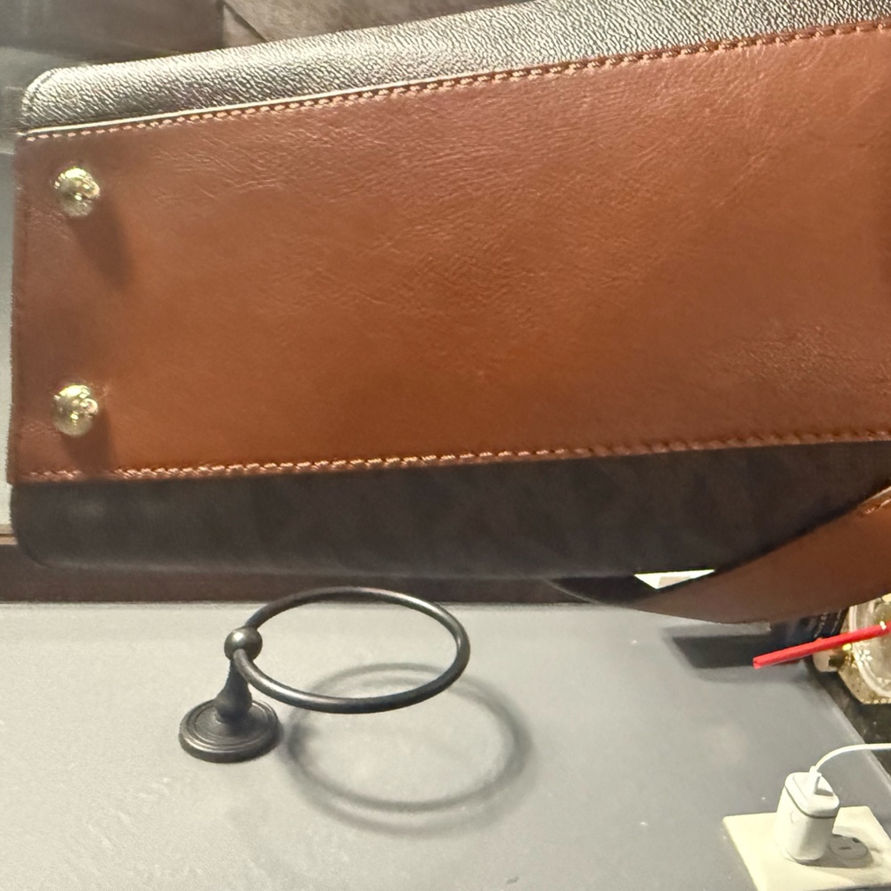 NWT MK Large Hamilton purse with matching wallet - Picture 11 of 11